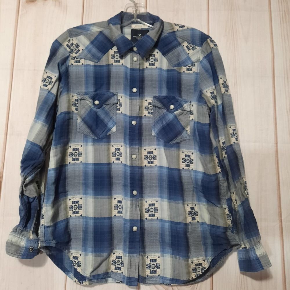American Eagle Shirt Ladies Small  Snap Front Blue & White